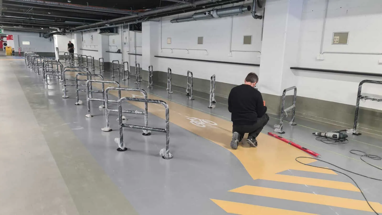 Installation d'un nouveau parking vélo dans un parking souterrain