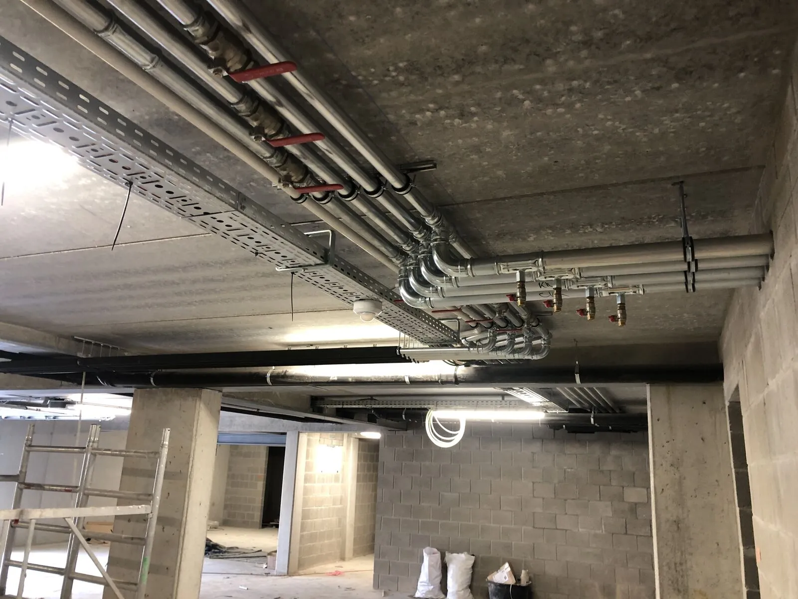 Conduites et gaines posées à Den Atelier, selon le modèle BIM de VDB Engineering