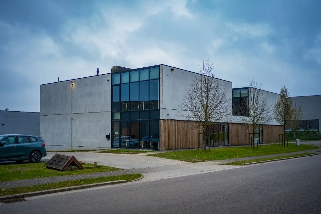 Le siège de Nuance Groupe dans le zoning Sud de Nivelles