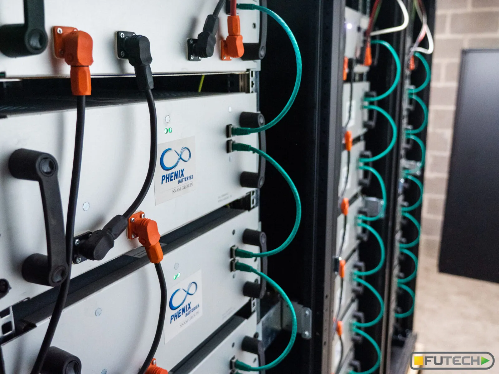 Stockage composé de batteries de véhicules électriques en seconde vie, installé par Futech