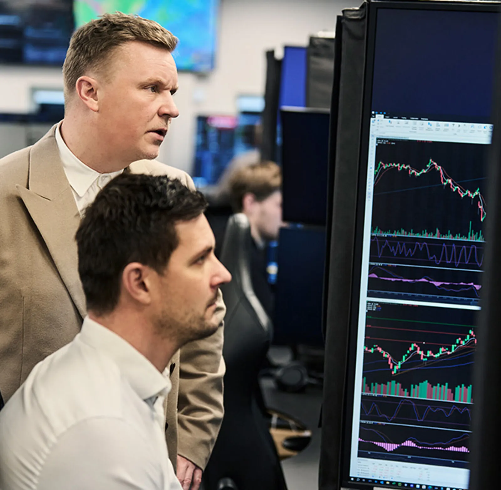 Traders van Centrica Energy volgen de stroommarkten