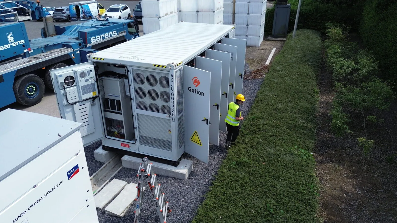 Installation du conteneur de batteries de 5 MWh à la Veiling Hoogstraten