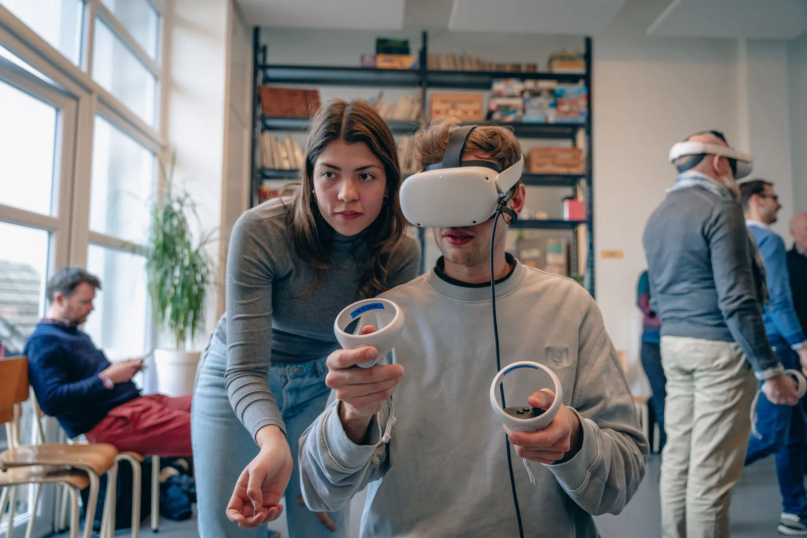 Participants testant la réalité virtuelle lors d'une session de la Mobility MasterClass