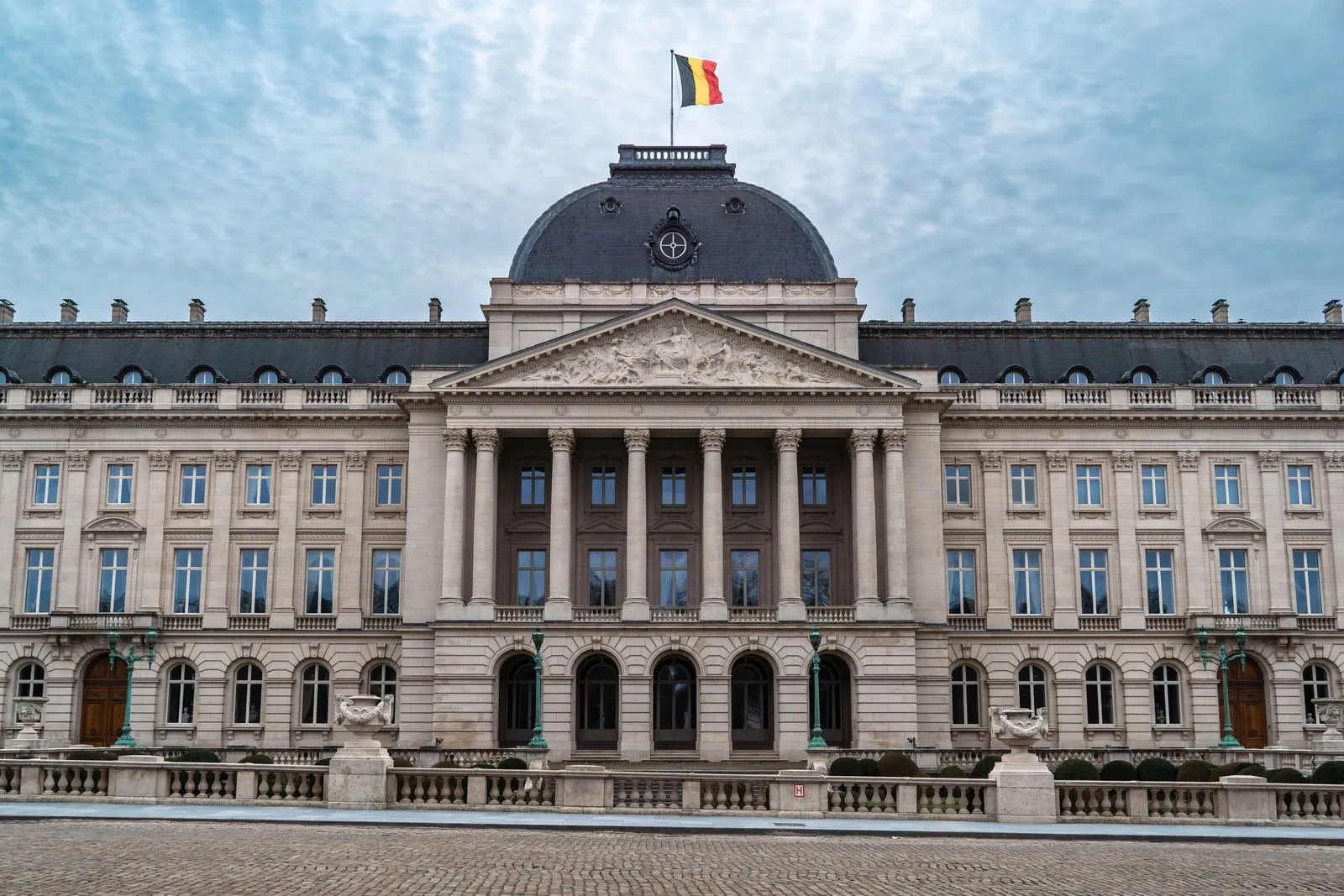 A government building with the Belgian flag